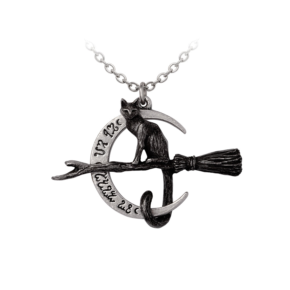 REGINA COVENORUM NECKLACE