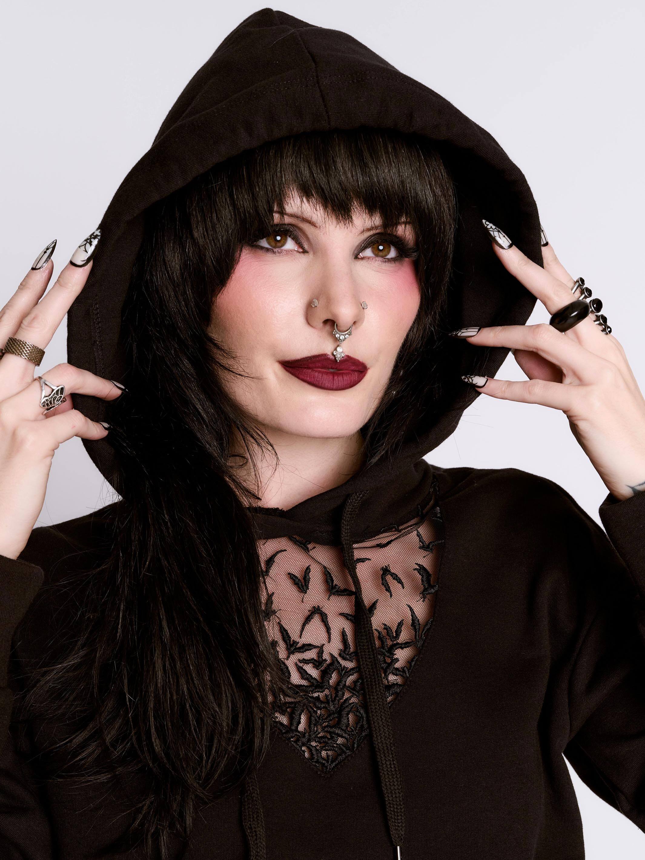 BATS IN FLIGHT CROP HOODIE