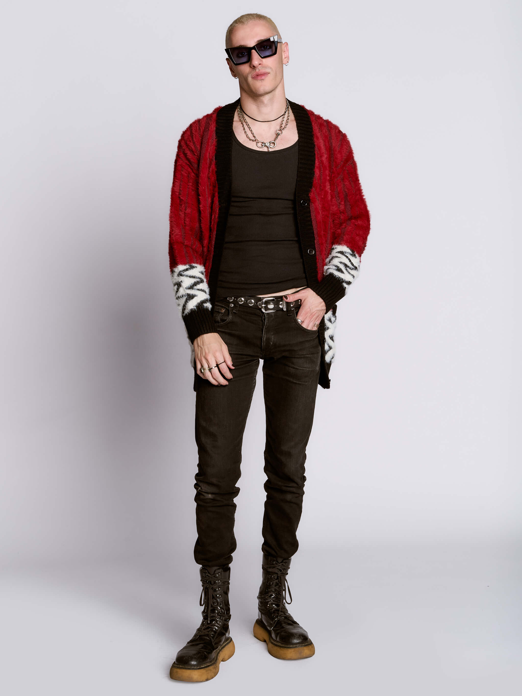 BLACK LODGE SWEATER