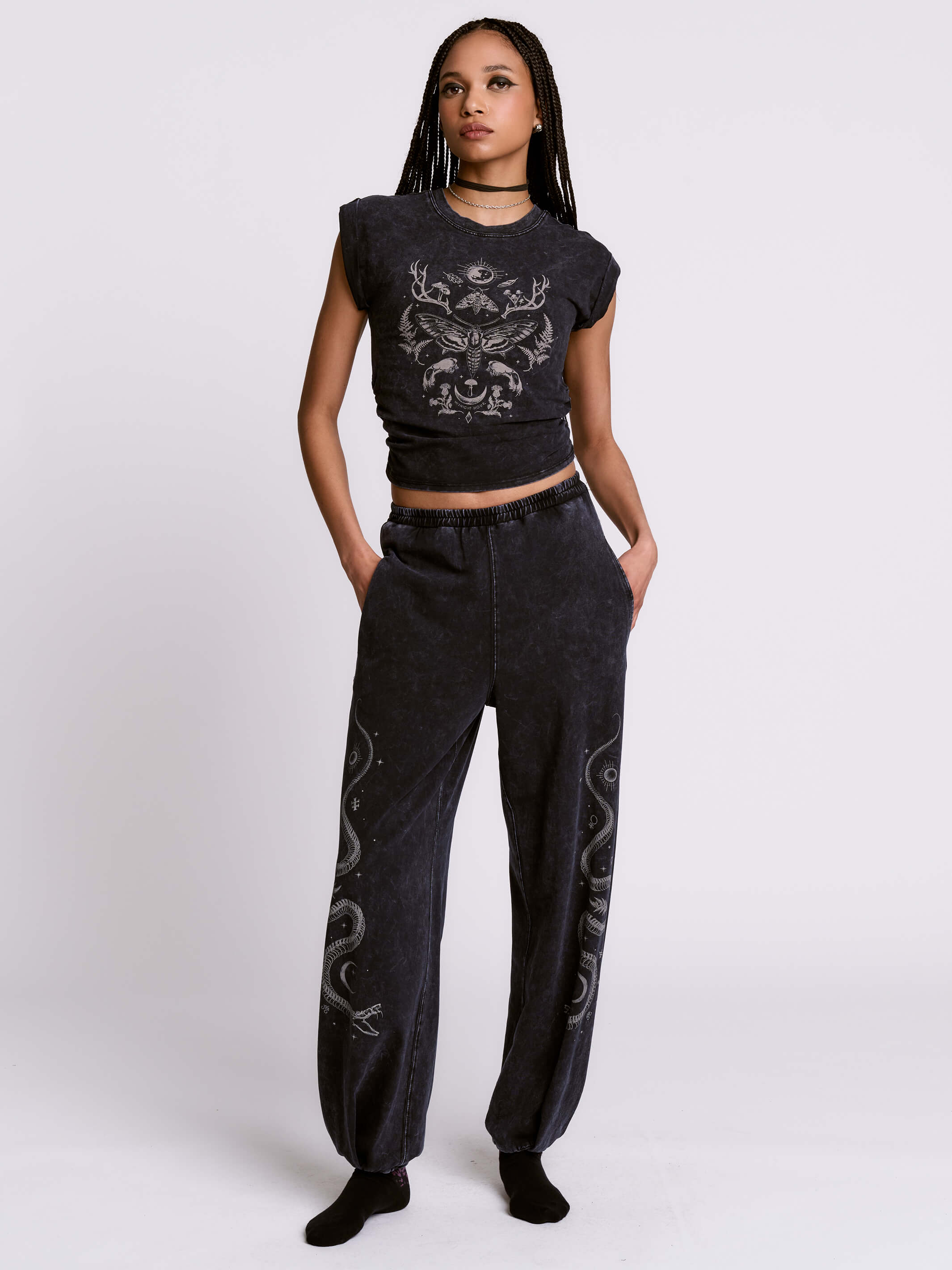 FOREST WITCH MINERAL WASH BABY TEE