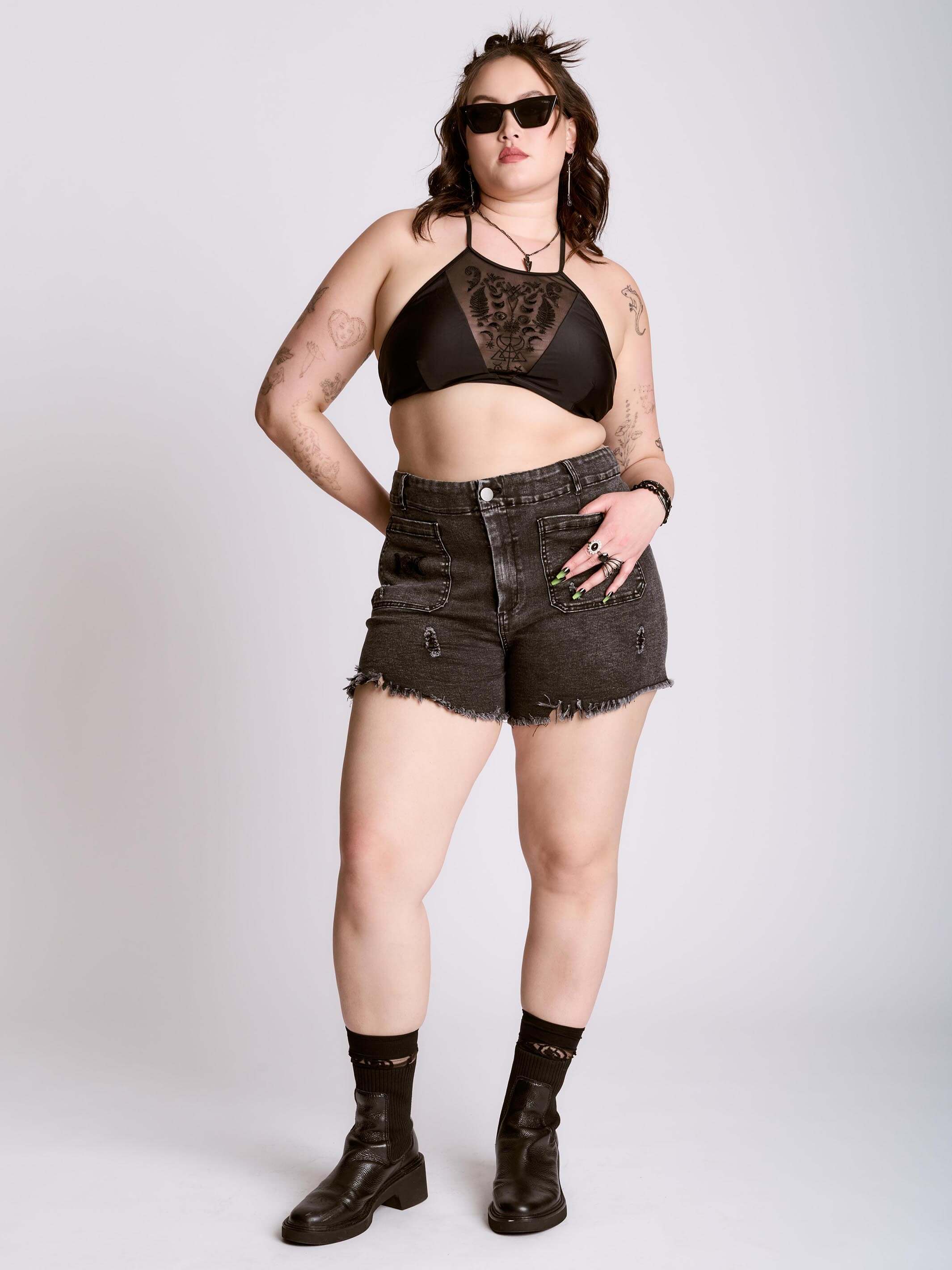 MINERAL WASHED SHORT