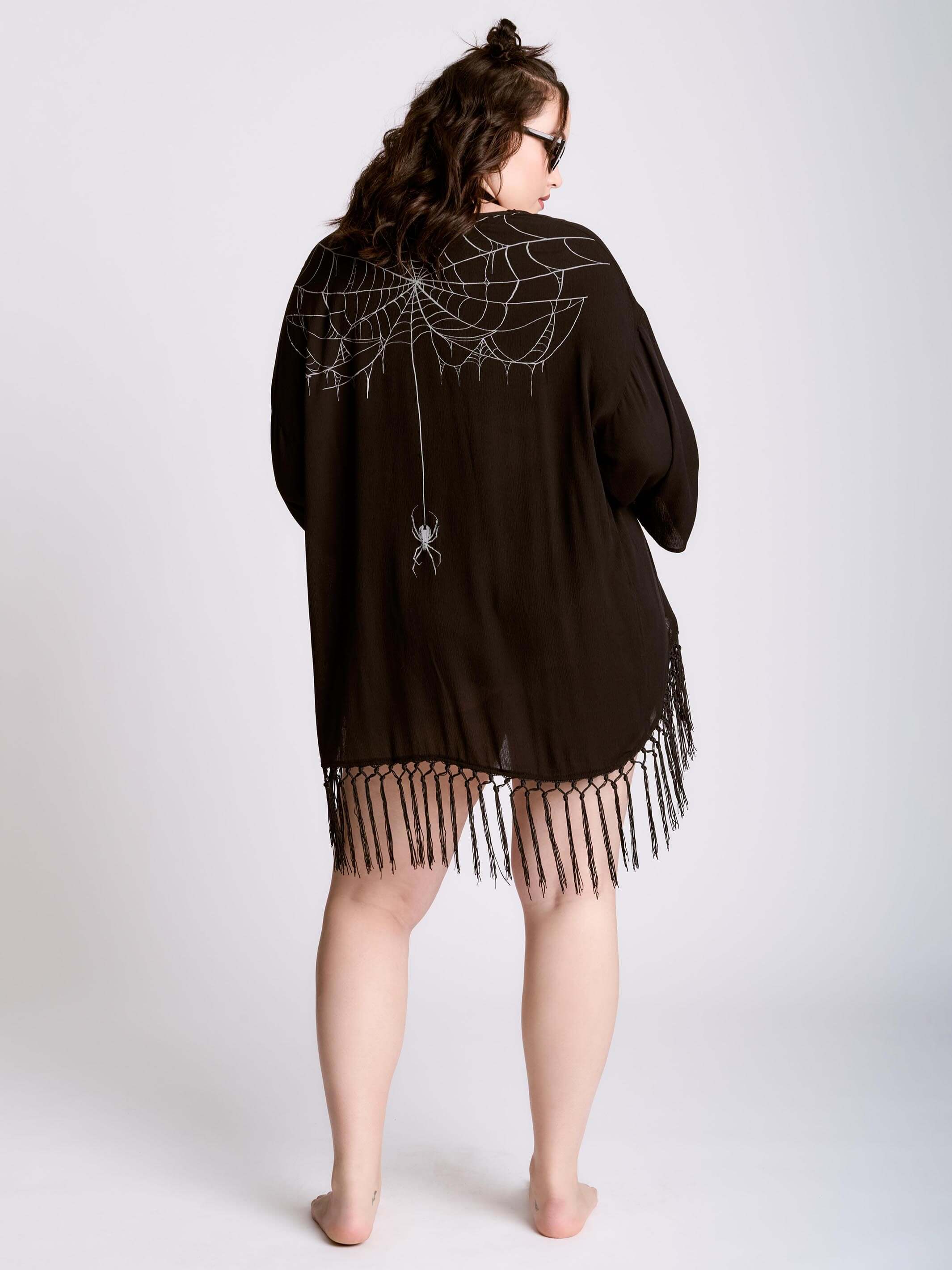 GREY SPIDERWEB KIMONO