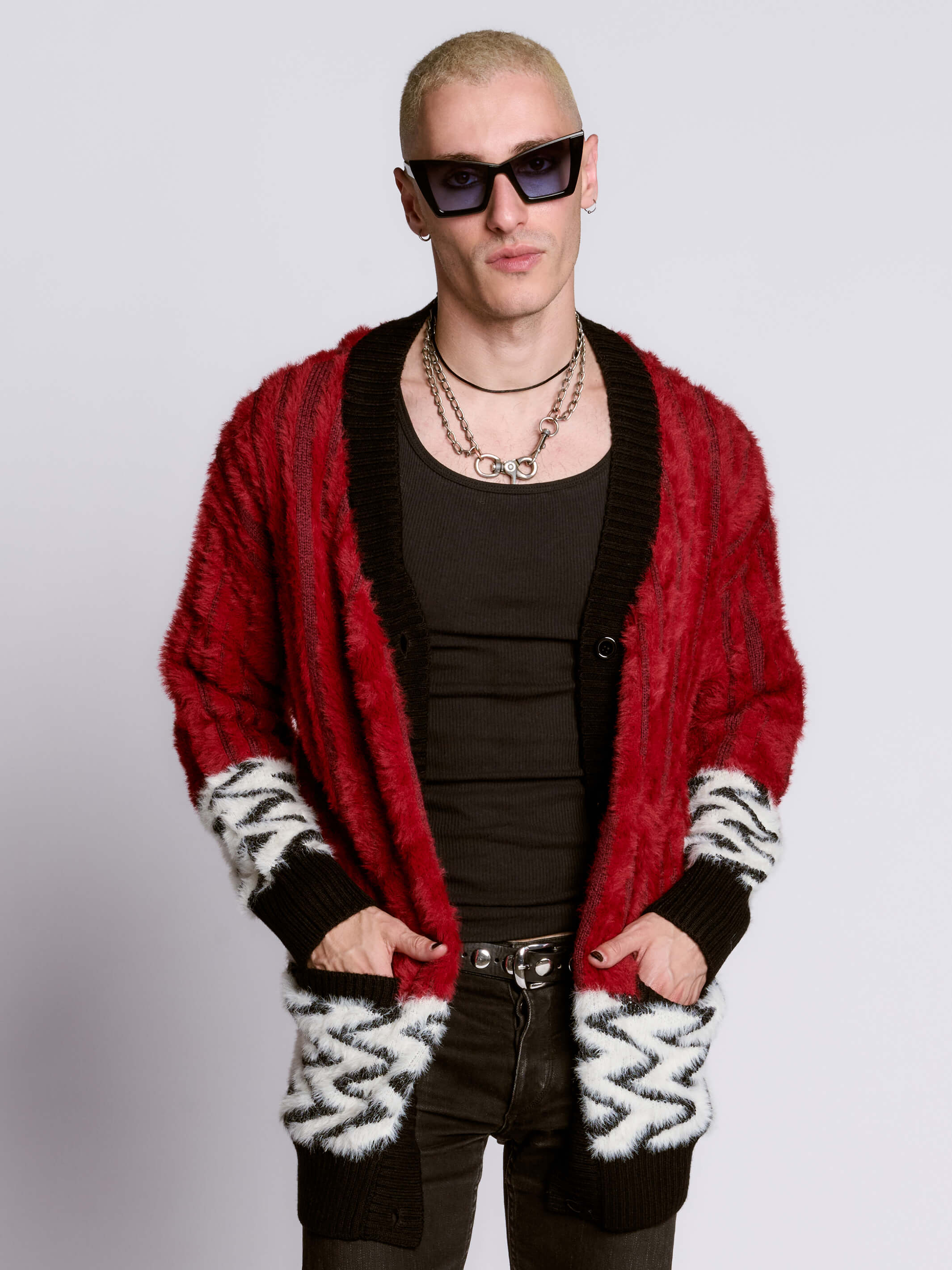 BLACK LODGE SWEATER