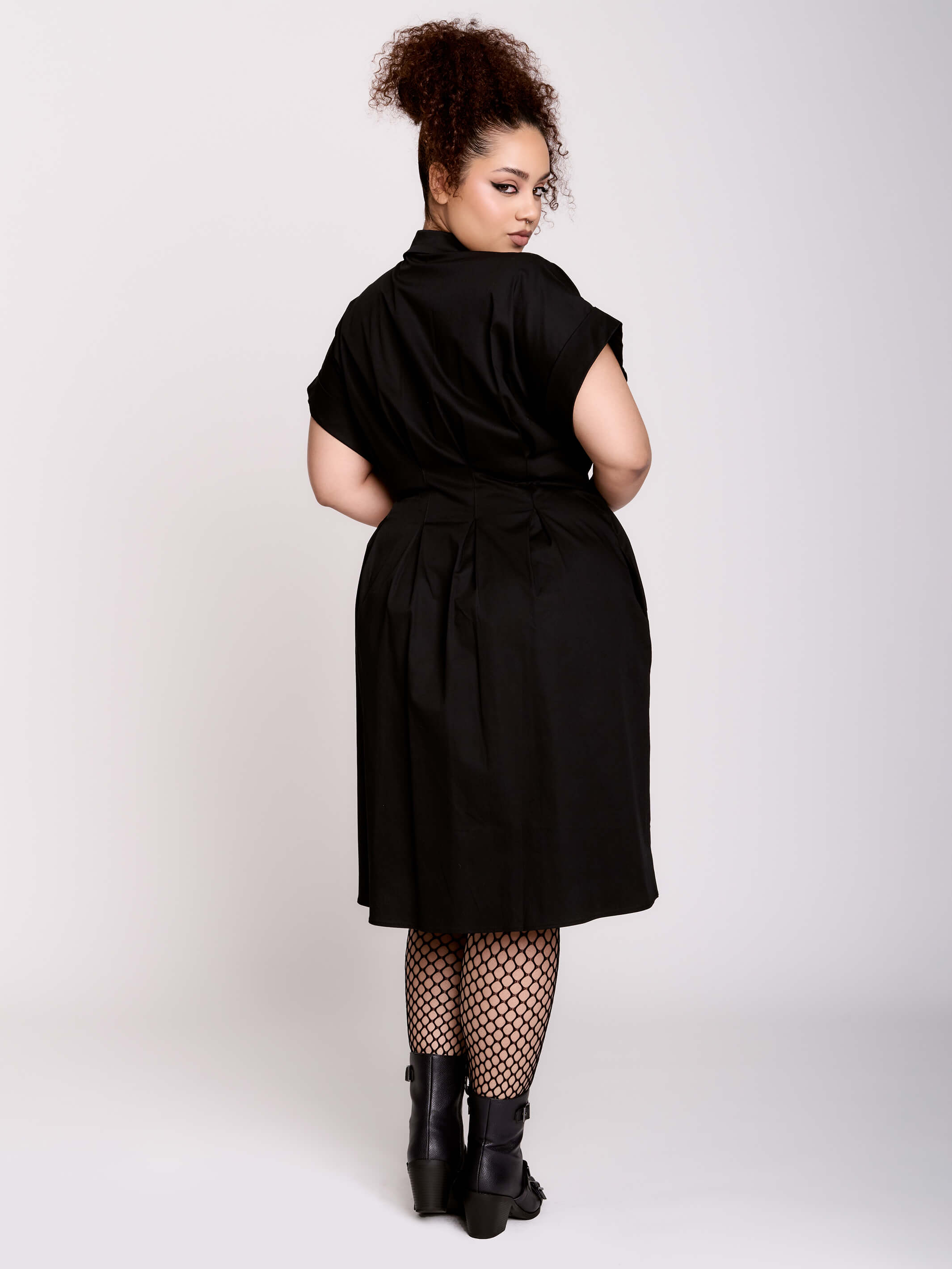 BUCKLE MIDI DRESS