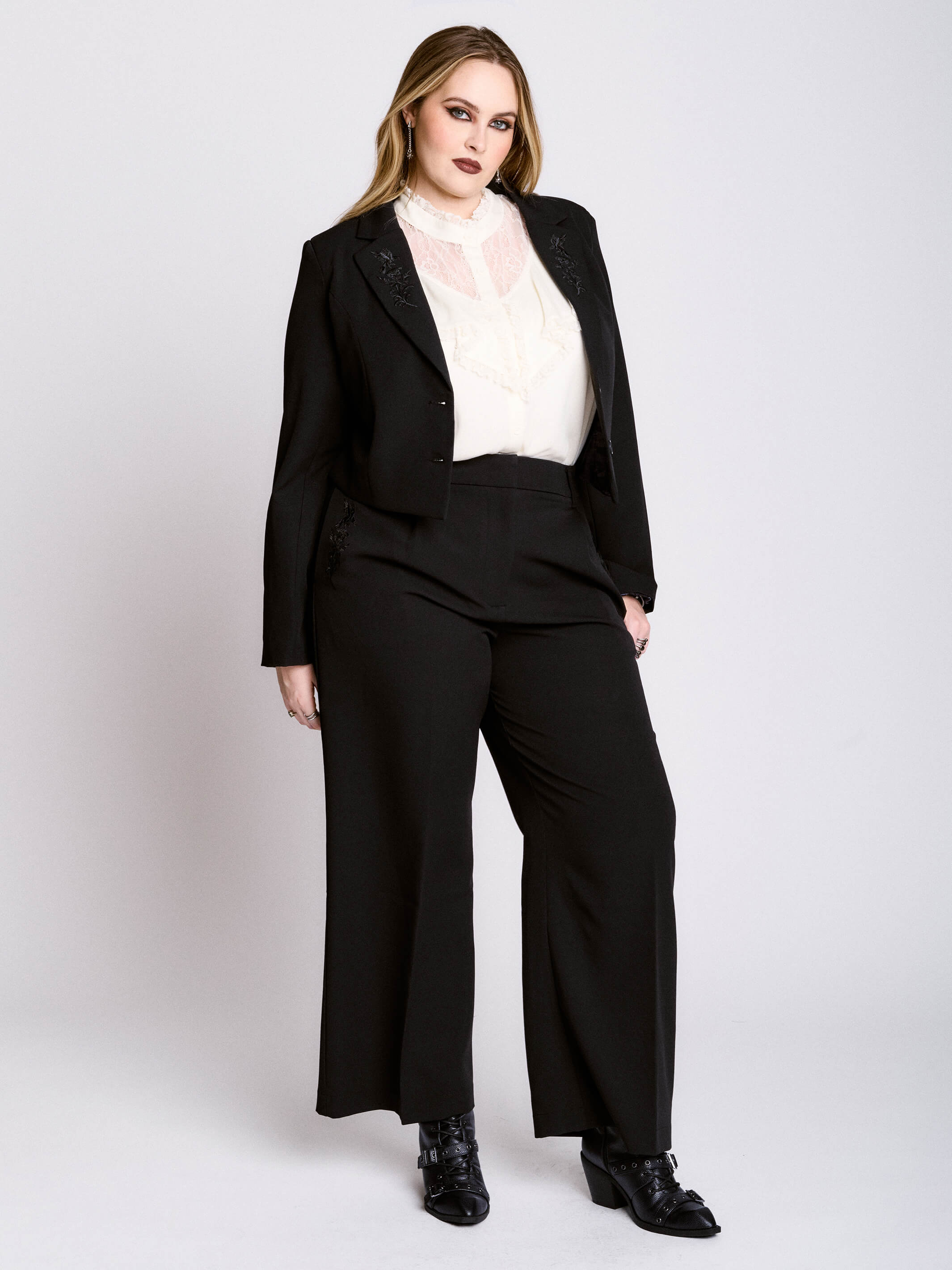 Raven Crop Blazer