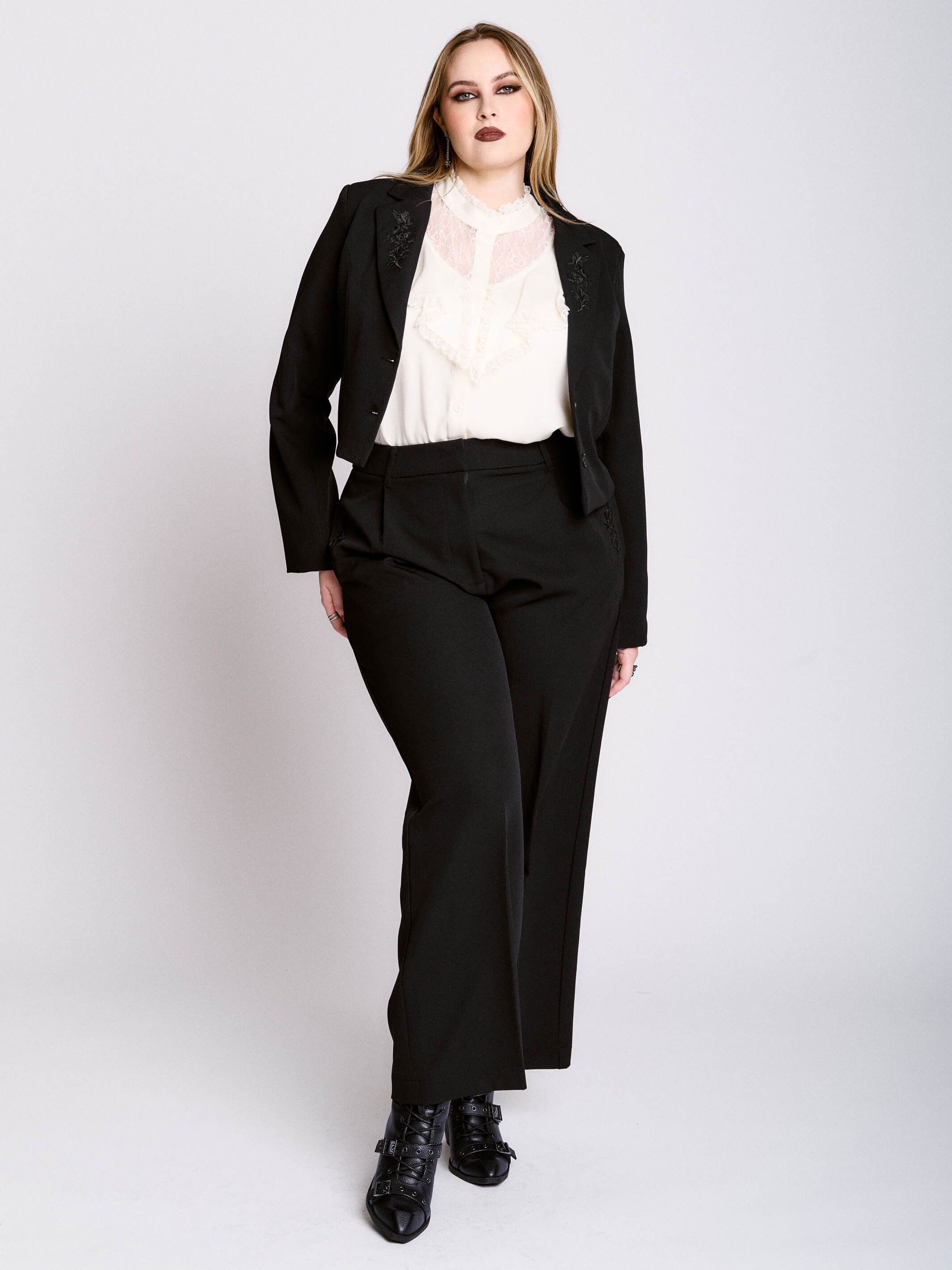 Raven Crop Blazer