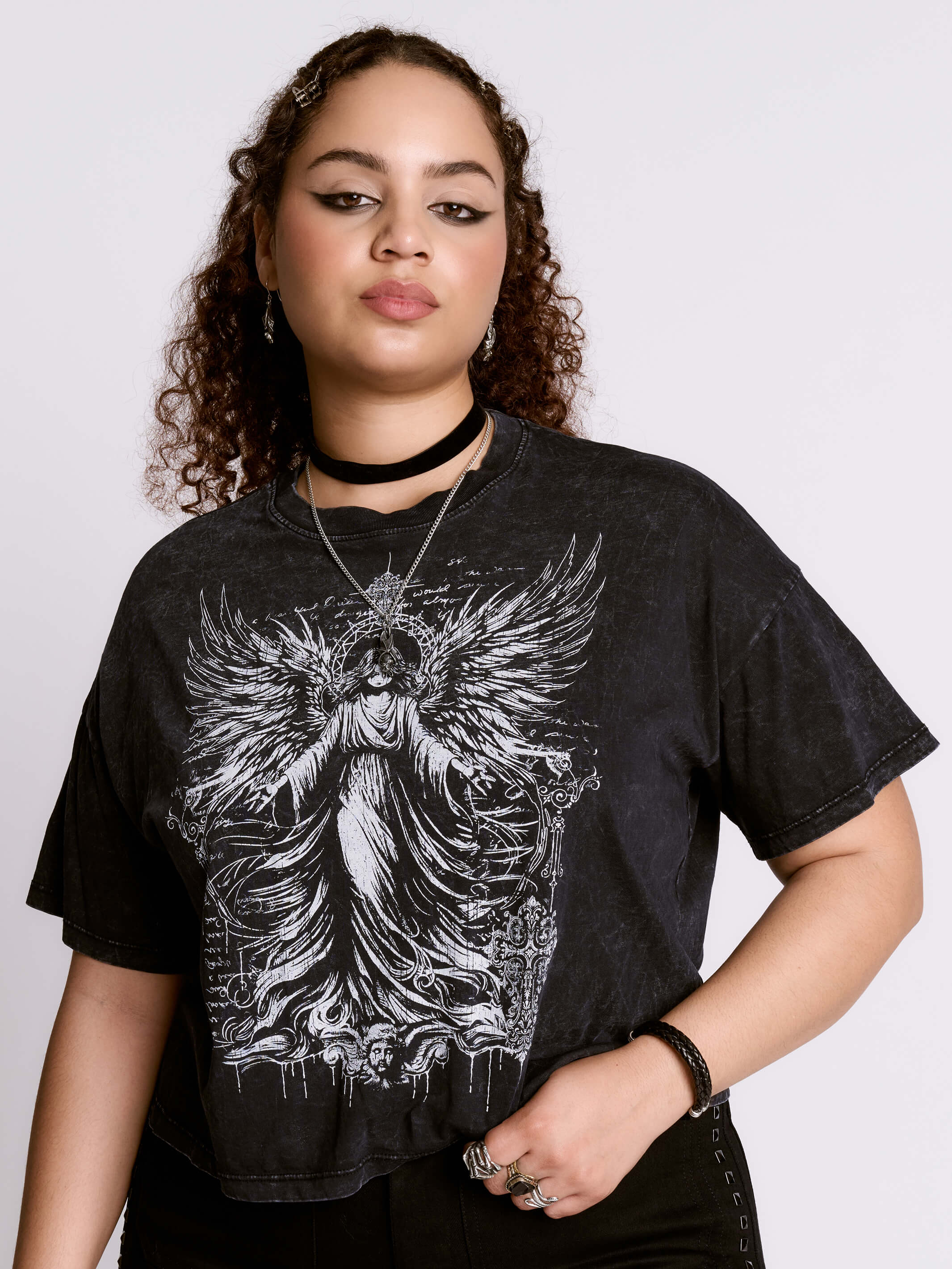 GOTHIC ANGEL CROPPED MINERAL WASH TEE