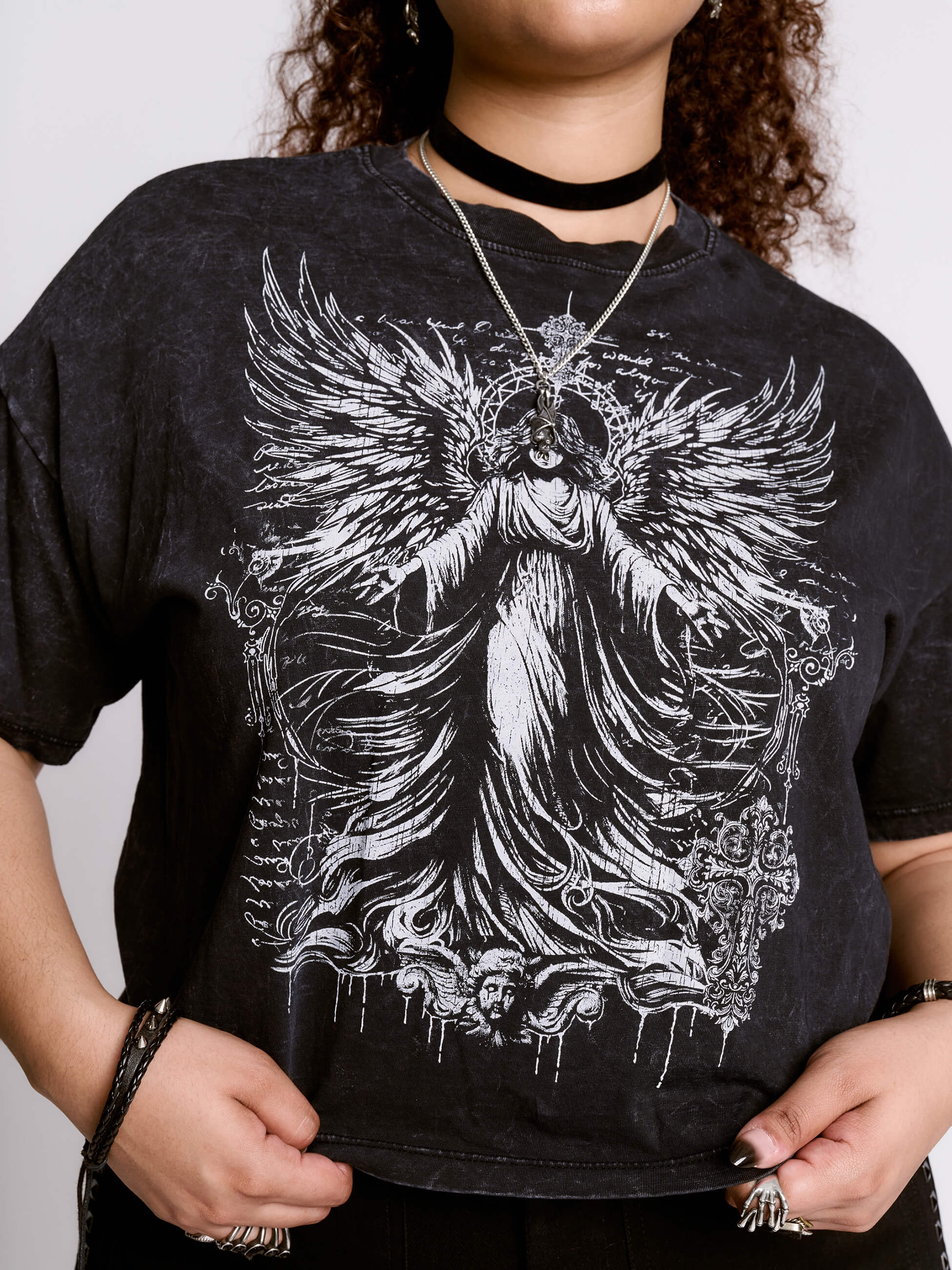 GOTHIC ANGEL CROPPED MINERAL WASH TEE