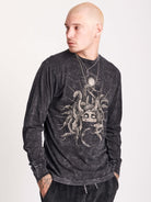 medussa print on long sleeve t