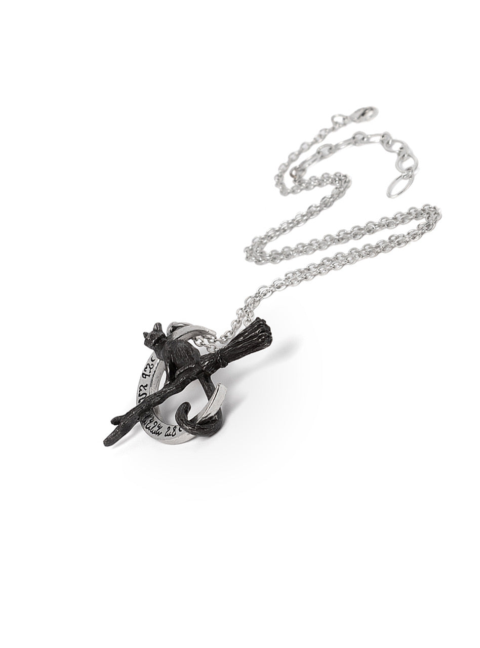 REGINA COVENORUM NECKLACE