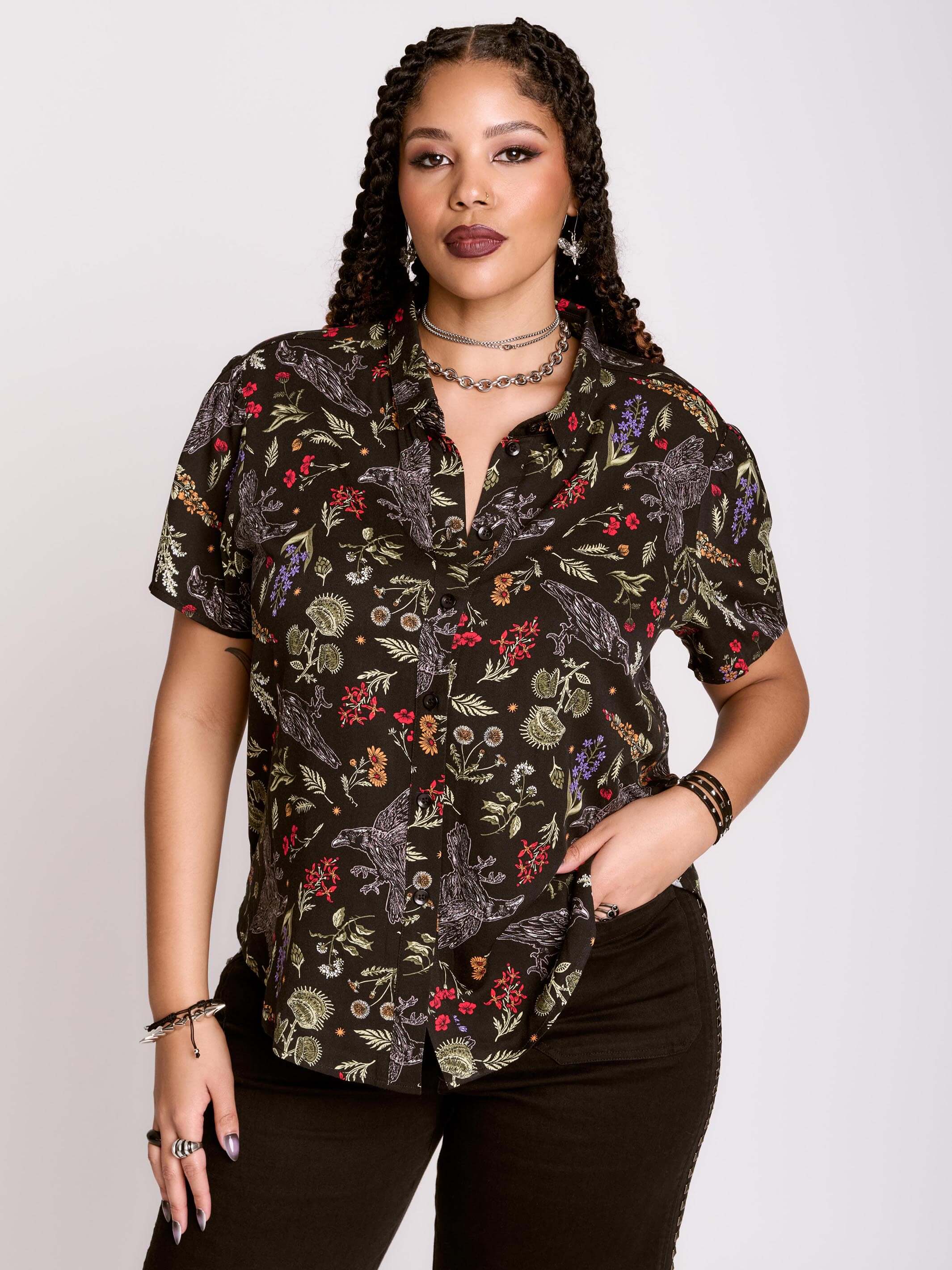 RAVEN'S Garden Cropped Button Up