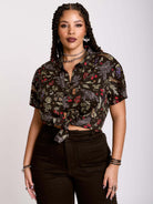 RAVEN'S Garden Cropped Button Up