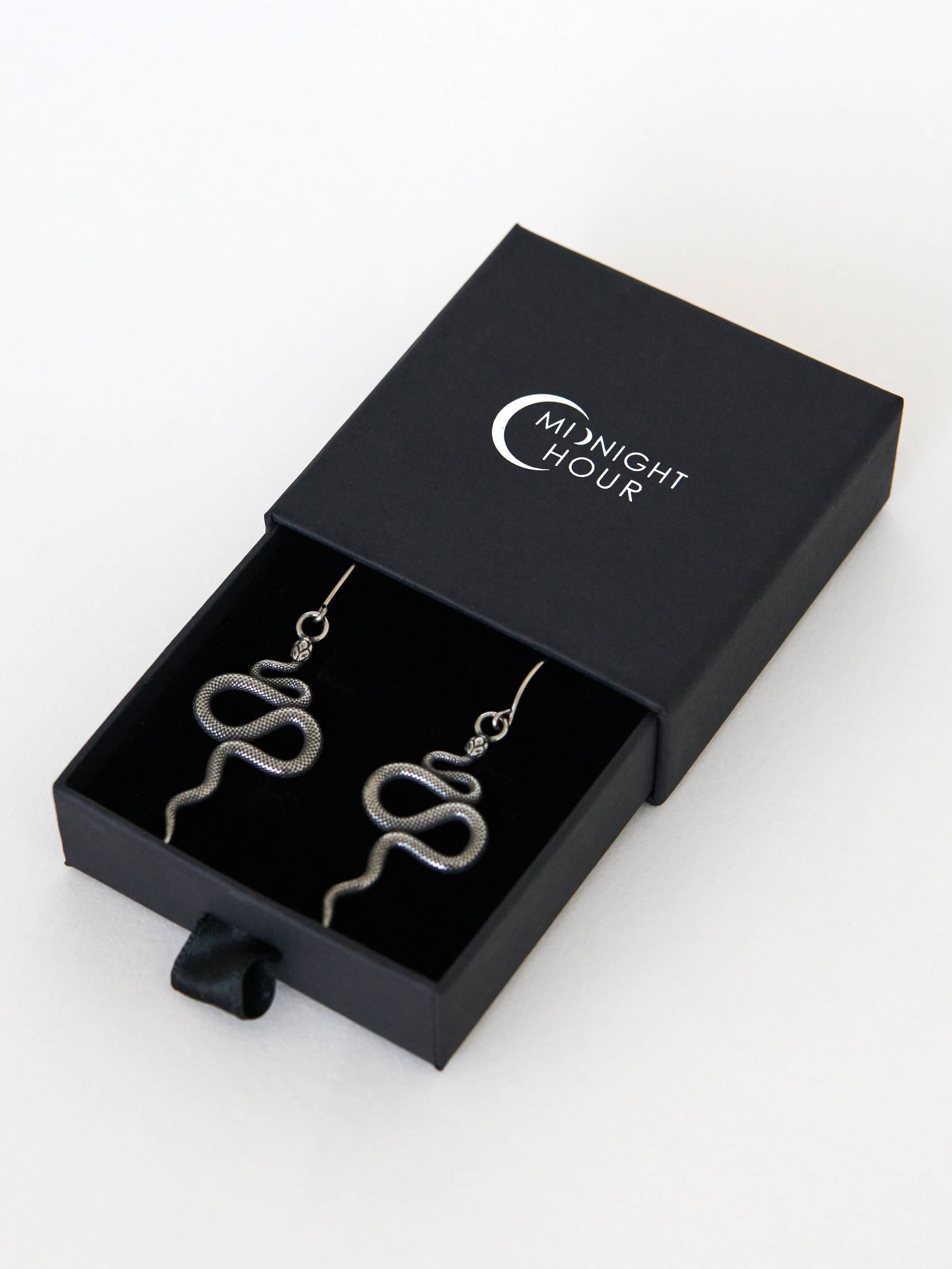 SILVER METAL SNAKE EARRING