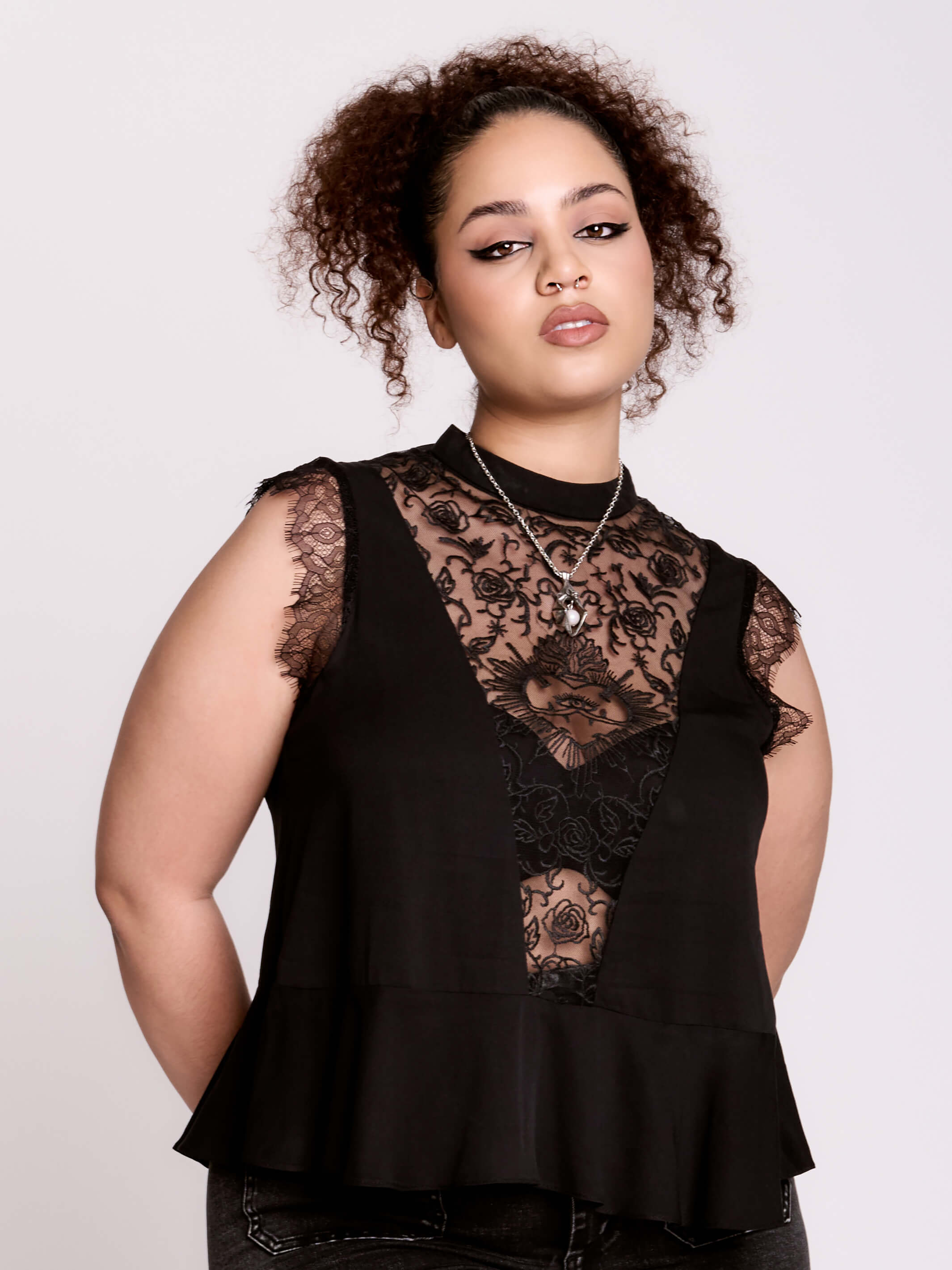 SACRED HEART VICTORIAN TOP