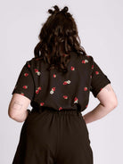 STRAWBERRY SKULL SHIRT