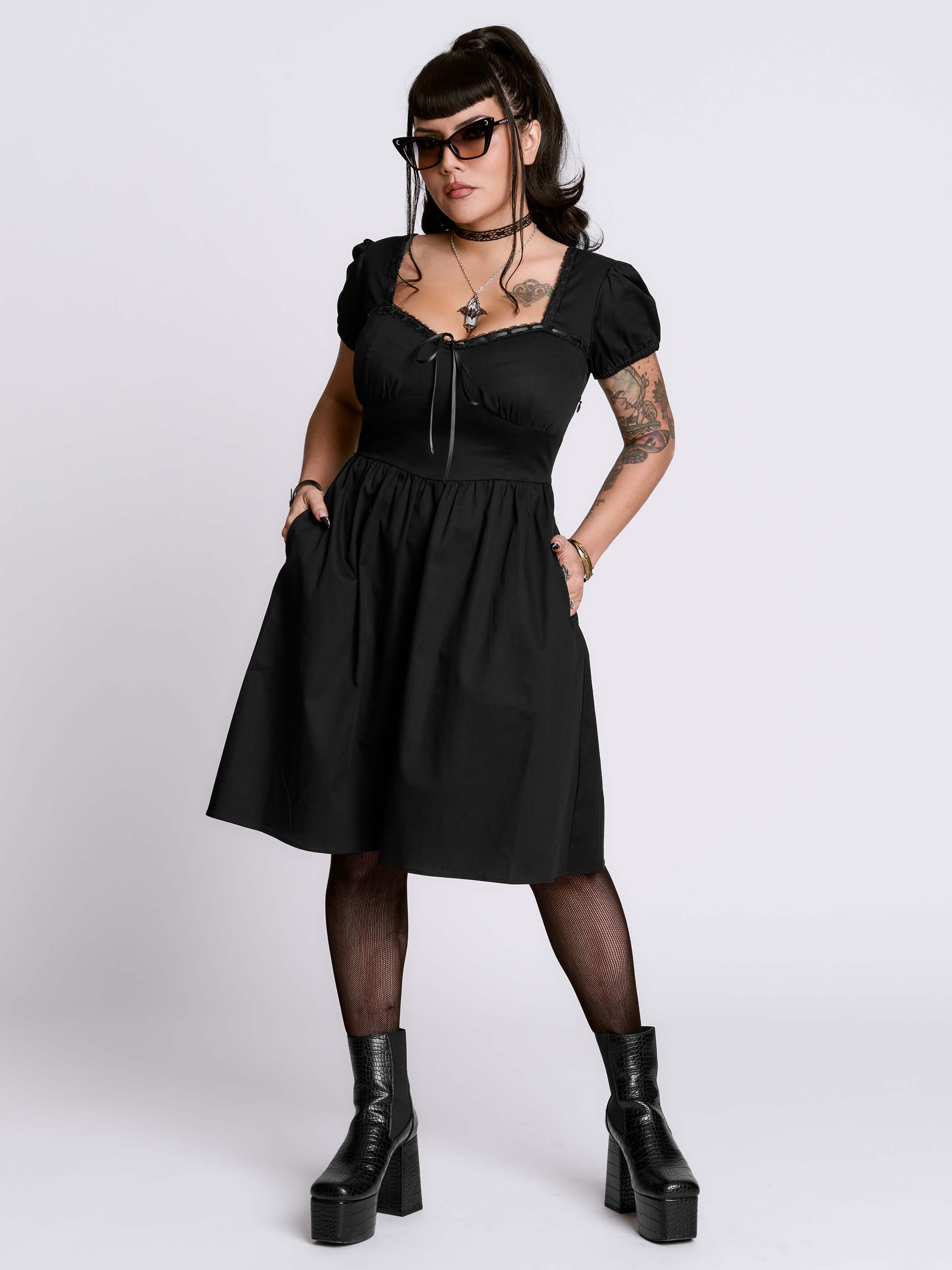 MAIDEN DRESS