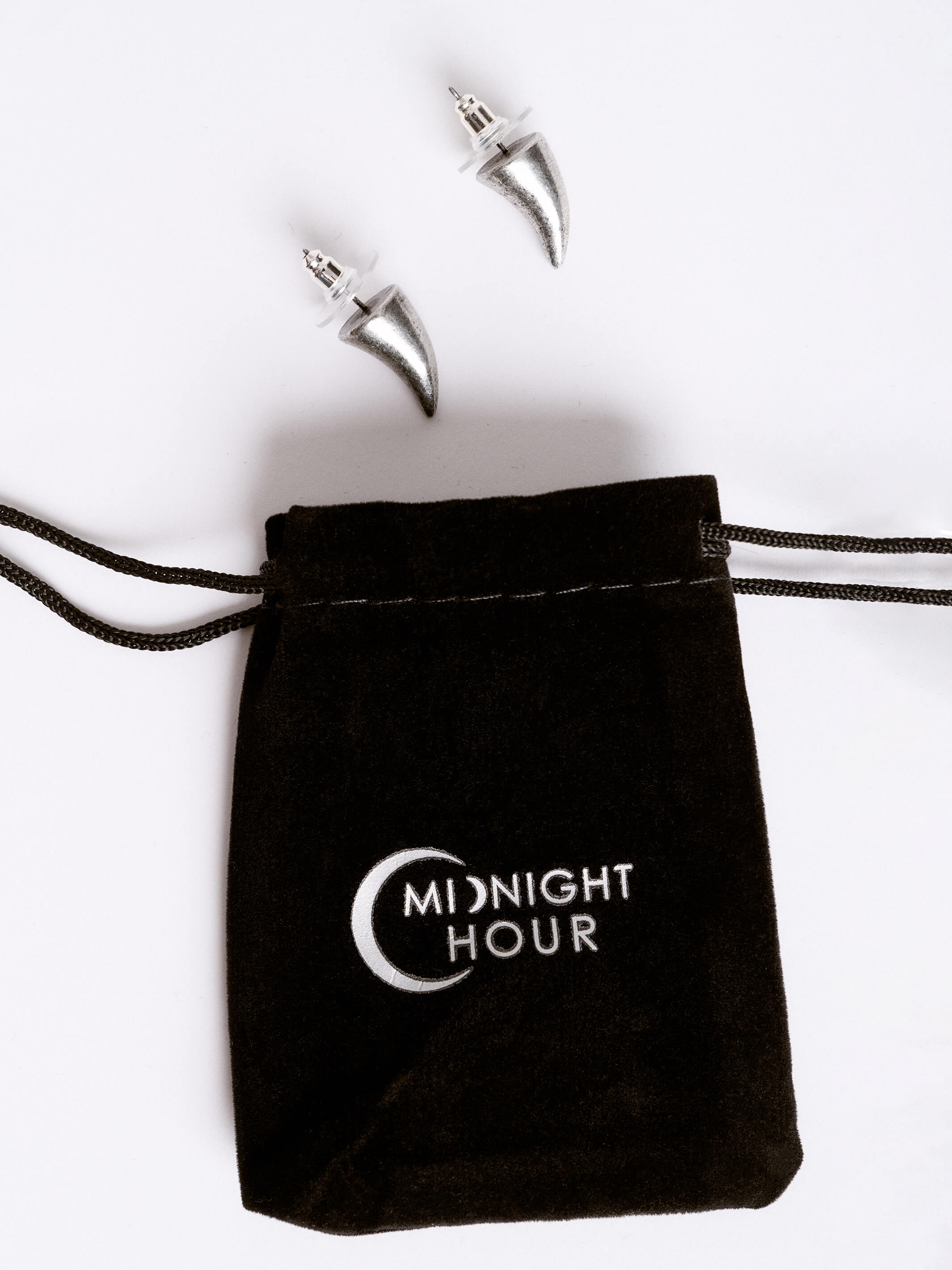 THORN EARRING