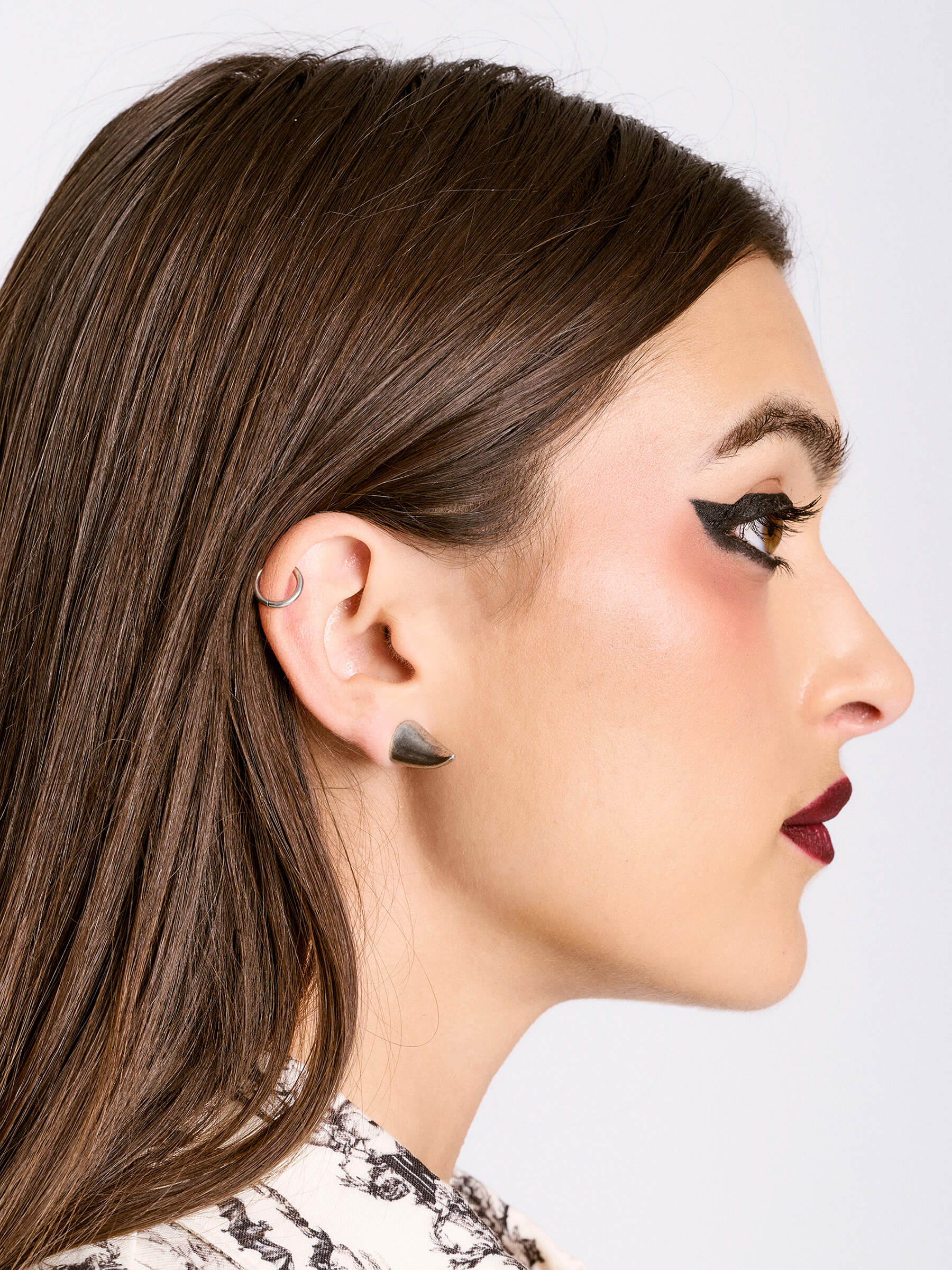 THORN EARRING